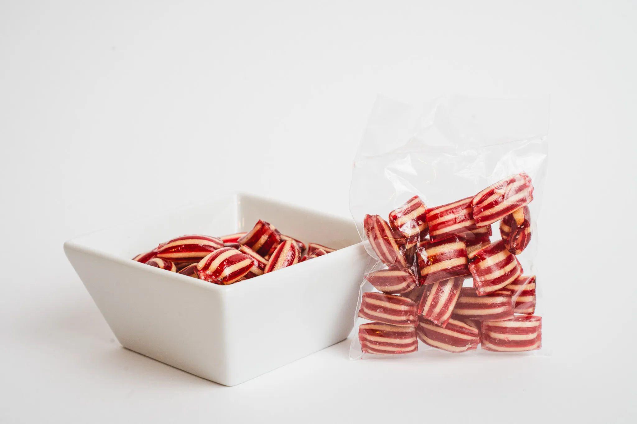 karameles dzērveņu garšu vegāns konfektes bez glutēna laktozes cukura